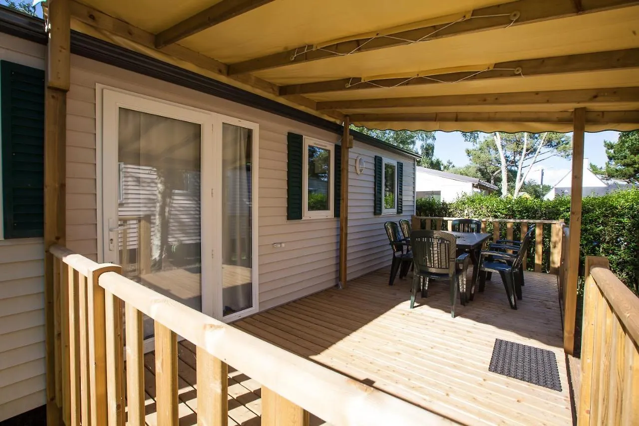 Hôtel Camping les Bruy\u00E8res à Carnac