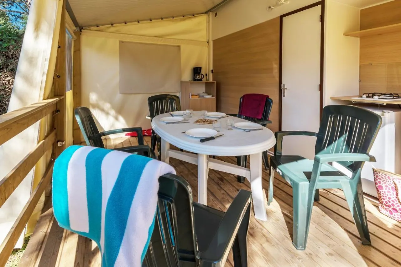 ***  Hôtel Camping les Bruy\u00E8res à Carnac France